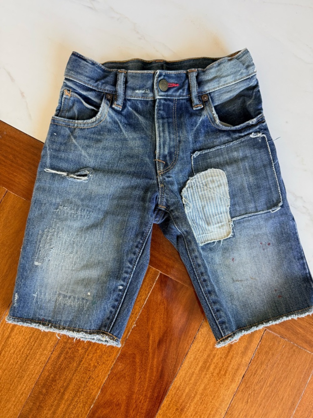 GAP Kids Boys Toddler Denim Jeans Shorts Distressed Patchwork Distracted Size 5Y